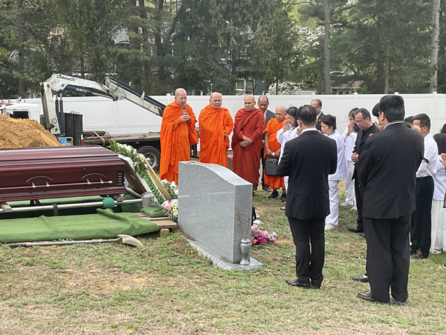 Buddhist Grave Service